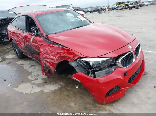 WBA8Y3C53JG451398 2018 BMW 3ER - Image 1