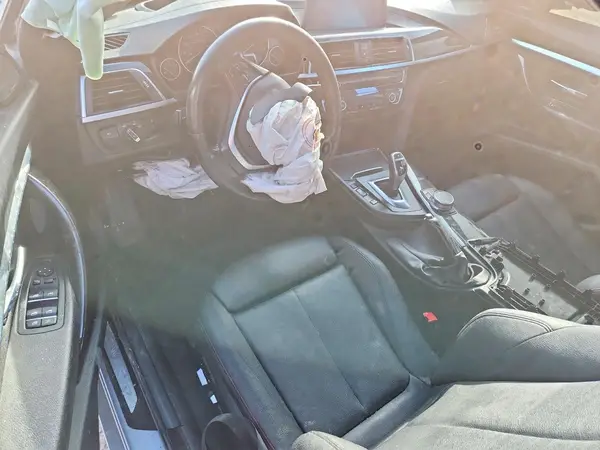 WBA8Y3C58JG451204 2018 BMW 3ER - Image 8