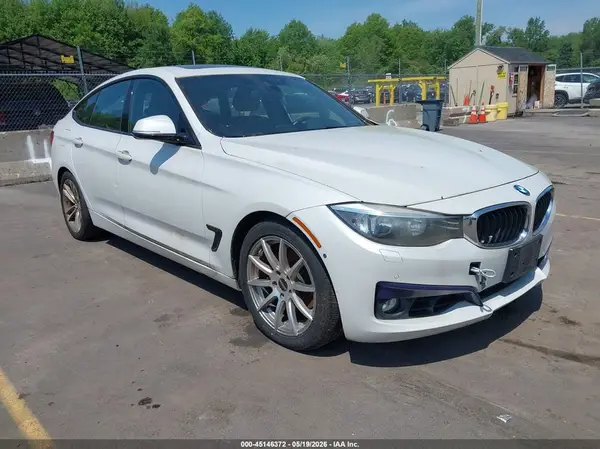 WBA8Z5C52GG502021 2016 BMW 3ER - Image 1
