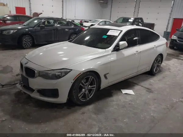 WBA8Z5C53GG502741 2016 BMW 3ER - Image 2