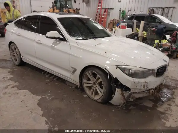 WBA8Z5C54GG500965 2016 BMW 3ER - Image 1