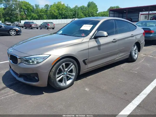 WBA8Z5C56GG500076 2016 BMW 3ER - Image 2
