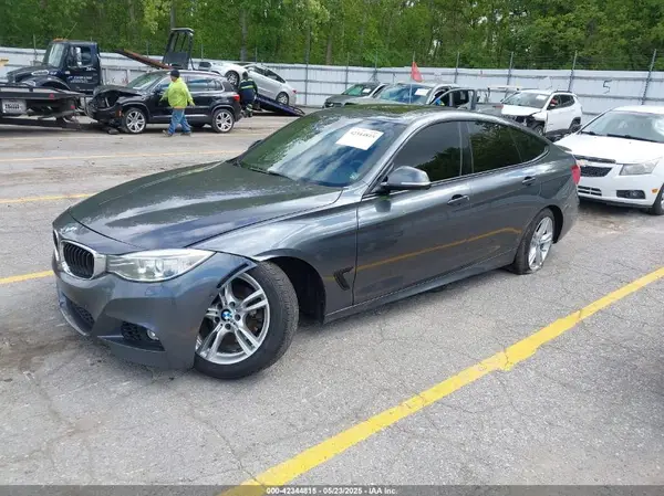 WBA8Z5C56GG500482 2016 BMW 3ER - Image 2