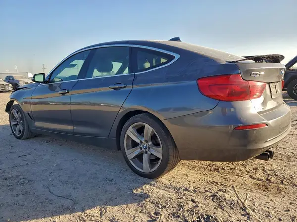 WBA8Z9C31HG827279 2017 BMW 3ER - Image 2