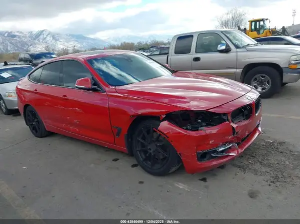 WBA8Z9C35HG827088 2017 BMW 3ER - Image 1
