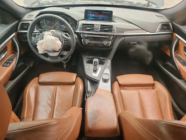 WBA8Z9C37HG827027 2017 BMW 3ER - Image 8