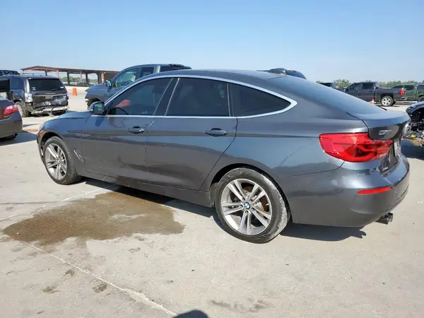 WBA8Z9C39HG827370 2017 BMW 3ER - Image 2