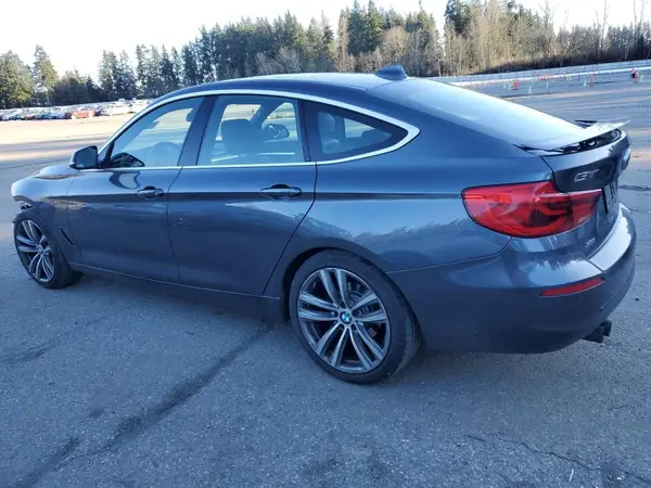 WBA8Z9C50HG453037 2017 BMW 3ER - Image 2
