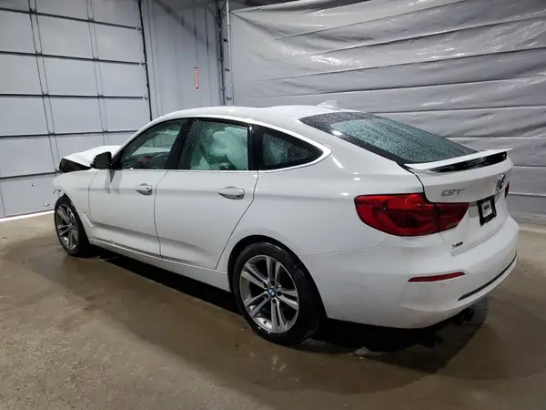 WBA8Z9C51KB220773 2019 BMW 3ER - Image 2