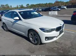 WBA8Z9C52JG828397 2018 BMW 3ER