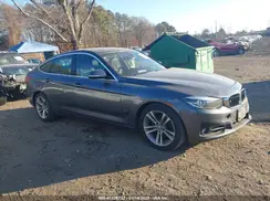 WBA8Z9C52JG828478 2018 BMW 3ER