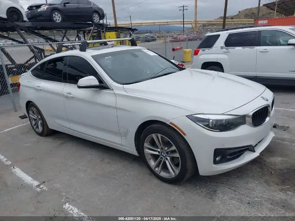 WBA8Z9C56HG452944 2017 BMW 3ER - Image 1
