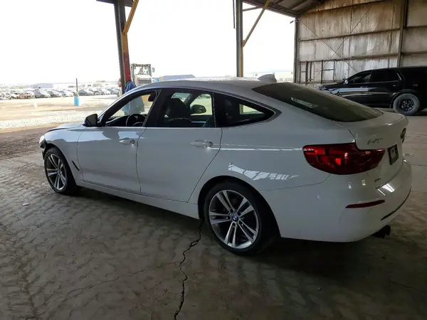 WBA8Z9C56HG452961 2017 BMW 3ER - Image 2