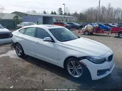 WBA8Z9C57JB220047 2018 BMW 3ER