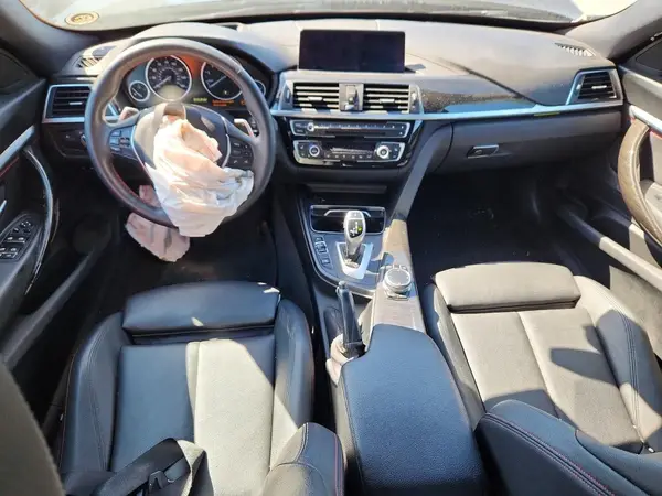 WBA8Z9C58JB220381 2018 BMW 3ER - Image 8