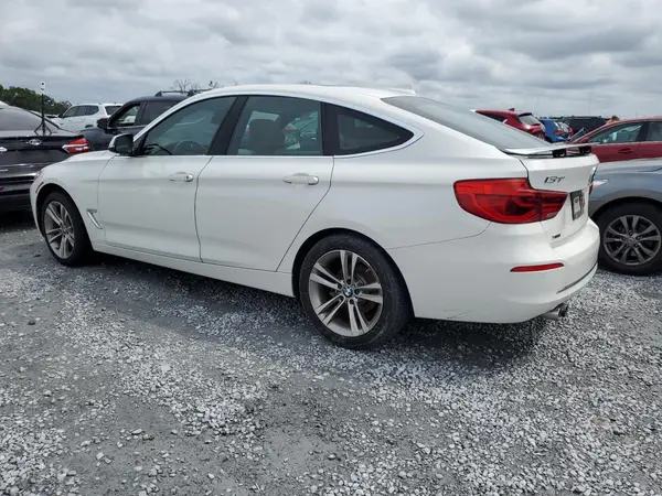 WBA8Z9C58KB220754 2019 BMW 3ER - Image 2