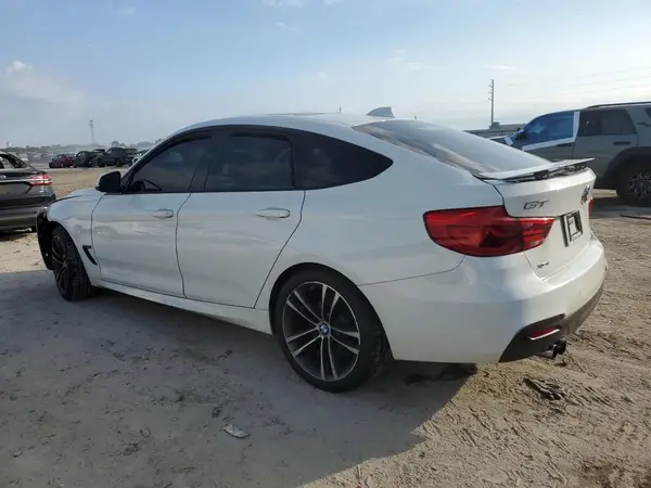 WBA8Z9C59HG453196 2017 BMW 3ER - Image 2