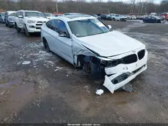 WBA8Z9C5XJB220043 2018 BMW 3ER