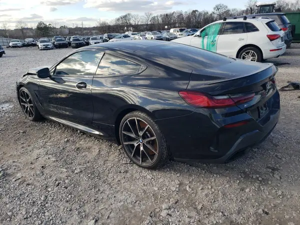 WBABC4C01NCJ64525 2022 BMW M8 - Image 2