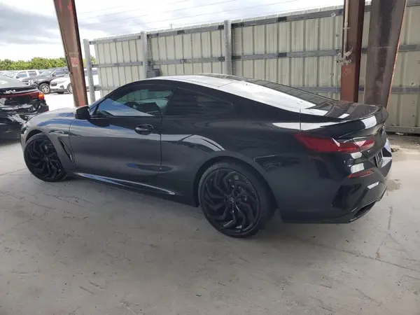 WBABC4C0XMCG35539 2021 BMW M8 - Image 2
