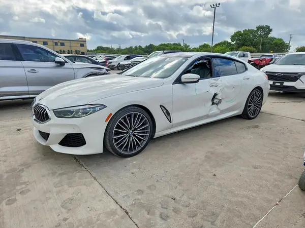 WBAGV2C02NCH16556 2022 BMW 8ER - Image 1
