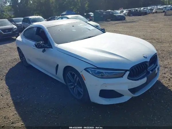 WBAGV4C08MCF58797 2021 BMW 8ER