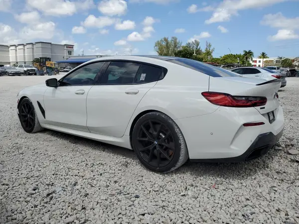 WBAGV8C01MCF72063 2021 BMW M8 - Image 2