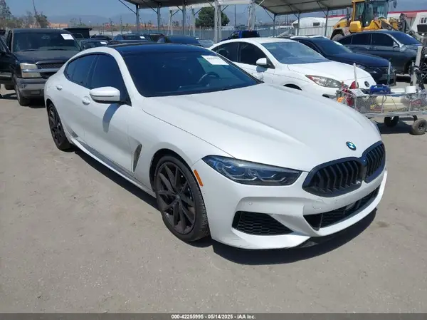 WBAGV8C02NCH87808 2022 BMW 8ER - Image 1