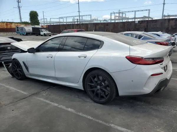 WBAGV8C04MCF56486 2021 BMW M8 - Image 2