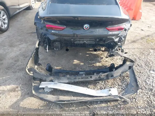 2023 BMW 8 Series auction photo 6