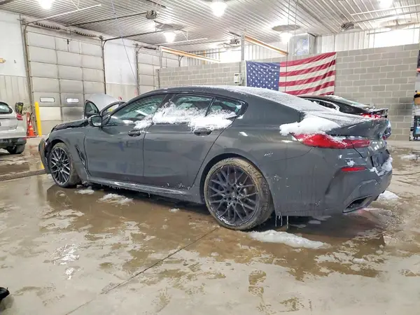 WBAGV8C07LCE33201 2020 BMW M8 - Image 2