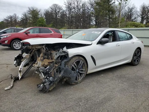 WBAGV8C08NCJ78641 2022 BMW M8 - Image 1