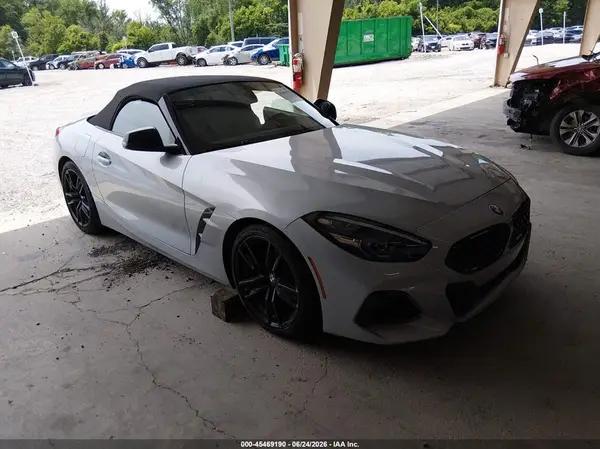 WBAHF3C02NWX97500 2022 BMW Z4 - Image 1