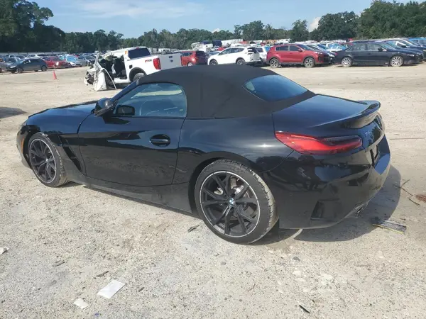 WBAHF3C02SWY44651 2025 BMW Z4 - Image 2