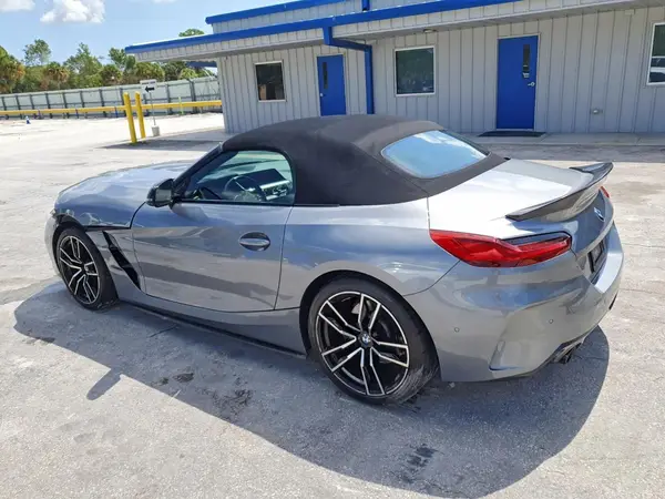 WBAHF3C03PWY12718 2023 BMW Z4 - Image 2