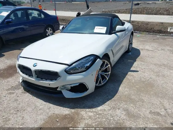 WBAHF3C04LWW76724 2020 BMW Z4 - Image 2