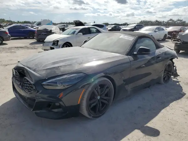 WBAHF3C04SWY47051 2025 BMW Z4