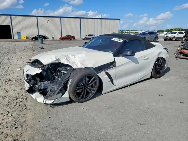 WBAHF3C04TWY49397 2026 BMW Z4
