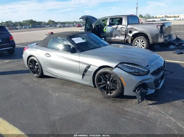 WBAHF3C06RWY33775 2024 BMW Z4