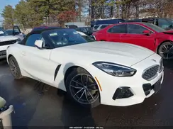 WBAHF3C07MWX18241 2021 BMW Z4