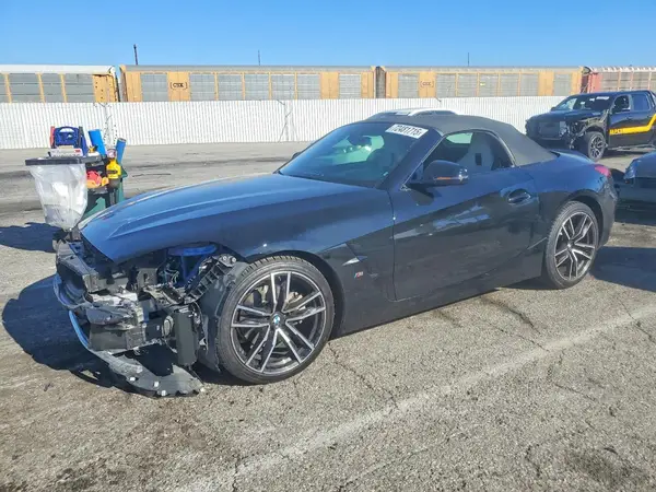 WBAHF3C07MWX34732 2021 BMW Z4