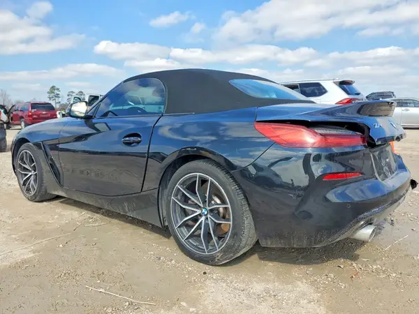 WBAHF3C09NWX78782 2022 BMW Z4 - Image 2