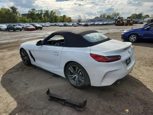 WBAHF3C54KWW39800 2019 BMW Z4 - Image 2