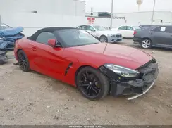 WBAHF3C55KWW30183 2019 BMW Z4