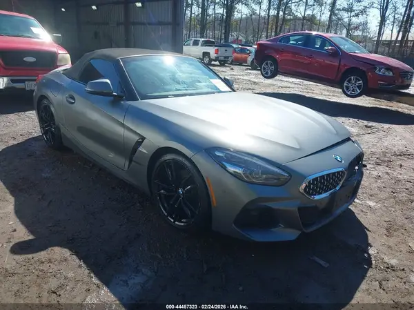 WBAHF3C5XKWW39803 2019 BMW Z4
