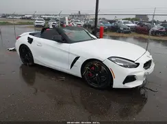 WBAHF9C01NWX42295 2022 BMW Z4