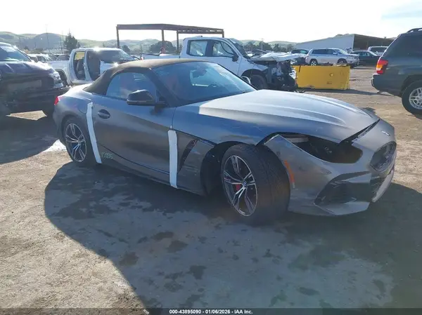 WBAHF9C01NWX95899 2022 BMW Z4
