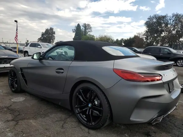WBAHF9C01RWY36179 2024 BMW Z4 - Image 2
