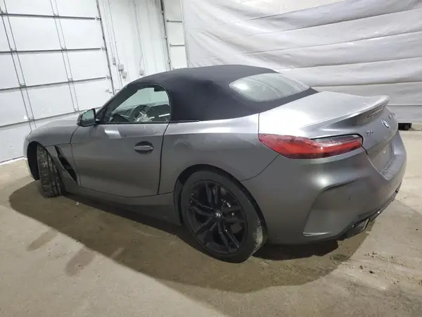 WBAHF9C03MWX26887 2021 BMW Z4 - Image 2
