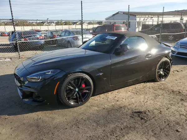WBAHF9C04RWY35589 2024 BMW Z4 - Image 1